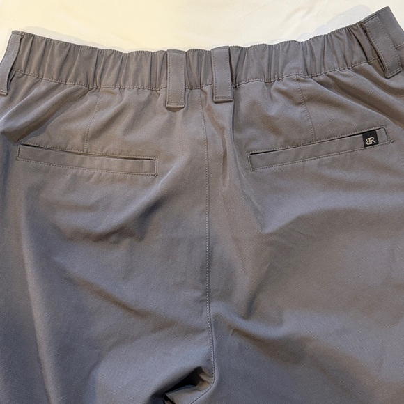 Banana Republic Hybrid Tech Shorts - Picture 7 of 7